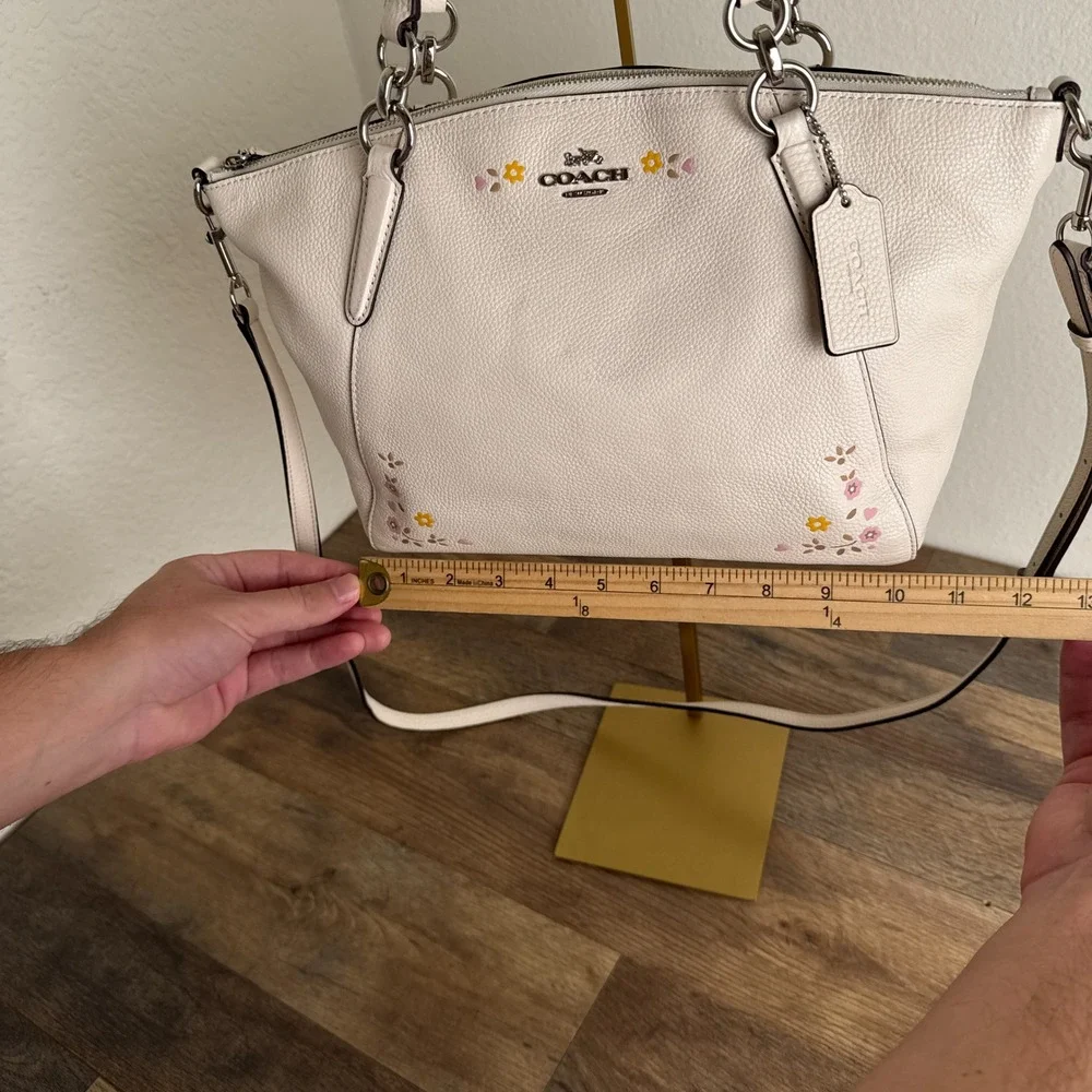Coach Kelsey Satchel White Floral Embroidered Pebble Leather Bag F24599 - Picture 7 of 16